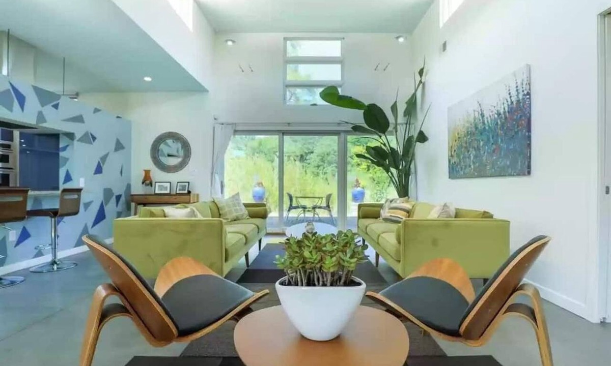 Miller Beach House | Modern Oasis 2 blocks to Beach Rooftop Terrace