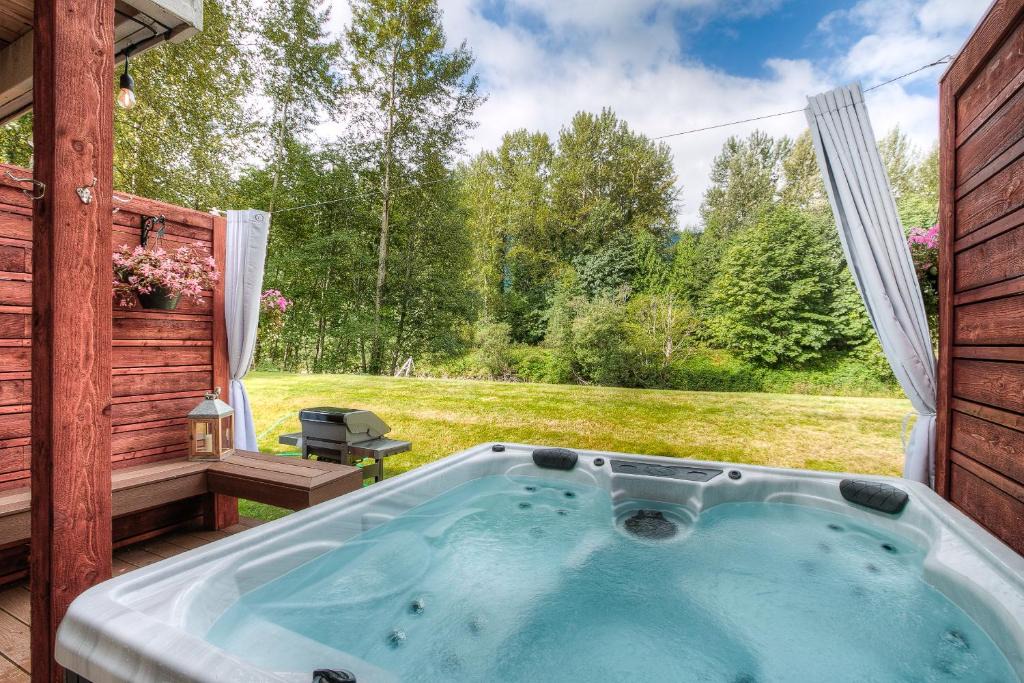 North Bend House | Moon River Suites #1