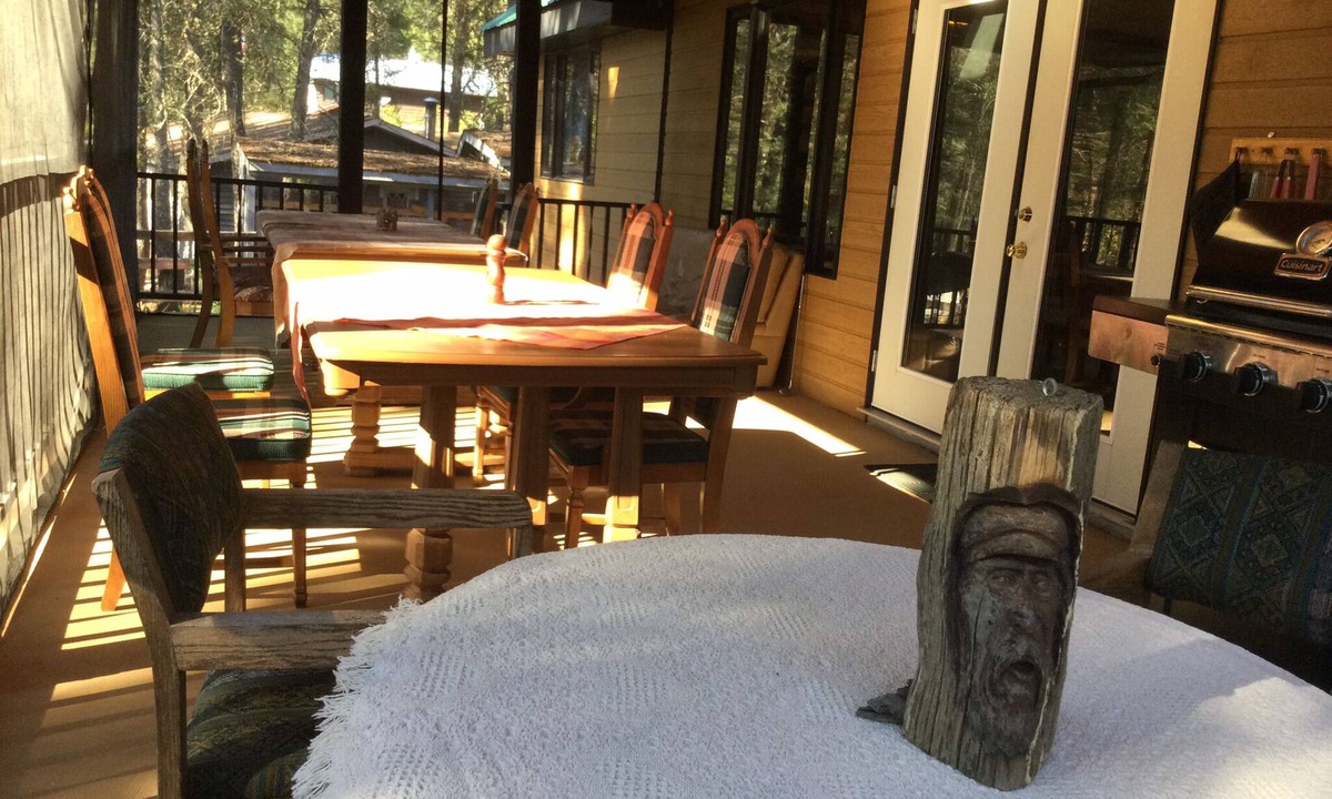 East Kootenay Ski Chalet | Mountain Chalet/Villa