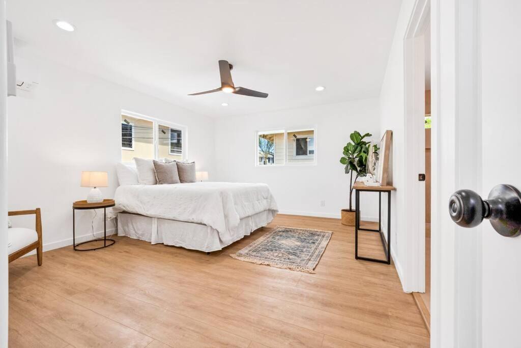 Kaimuki House | New Large Diamond Head/Waikiki Home - 5 Bedroom