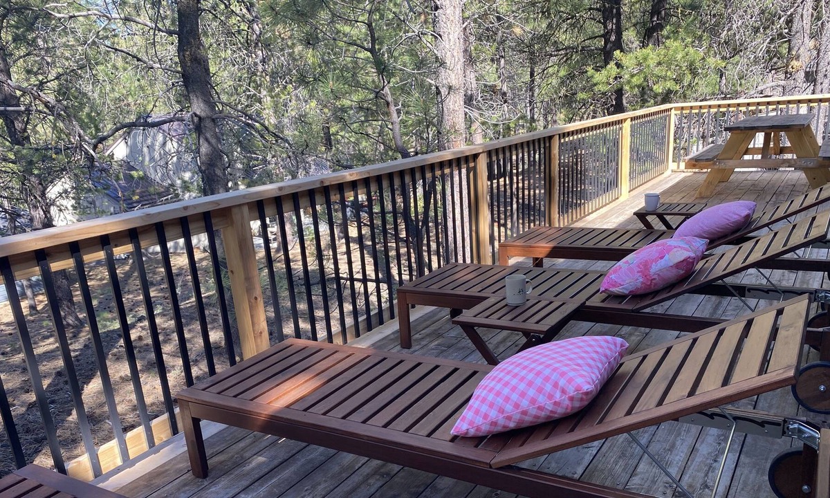 Sunriver House | Newly updated Sunriver home 3 bed, 2 bath close to SHARC