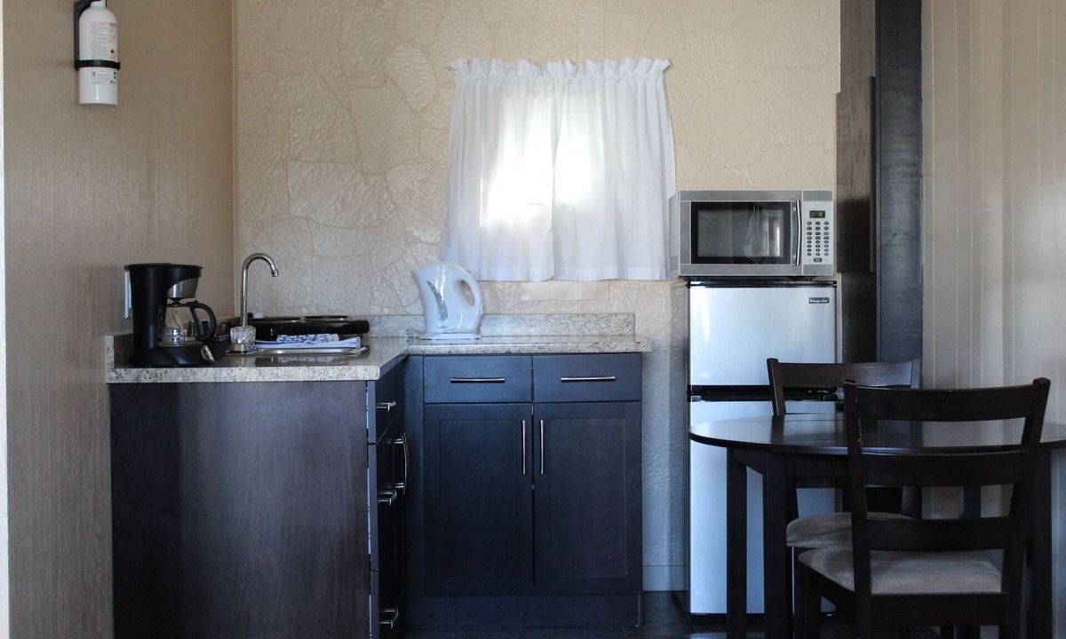 Clinton Hotel | Nomad motel