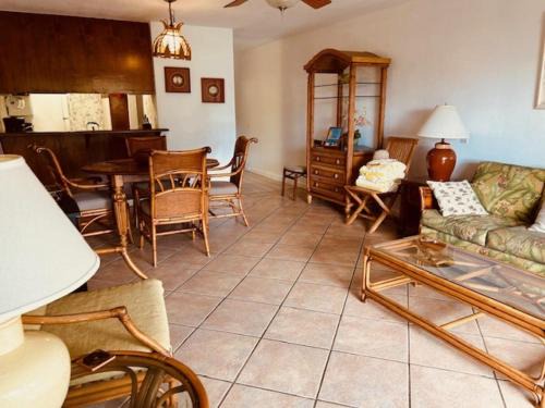 Kahana House | Ocean Views & 2 balconies! ks c4 - Sullivan