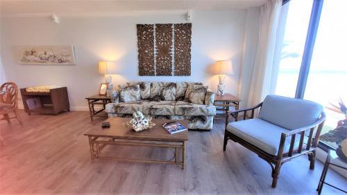 Honokowai House | Oceanfront Views & remodeled! - mk306