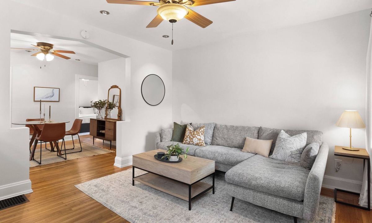 Roselawn Finance Apartment | Pleasant Ridge 1 BR ~ Parking ~ Screened-In Porch