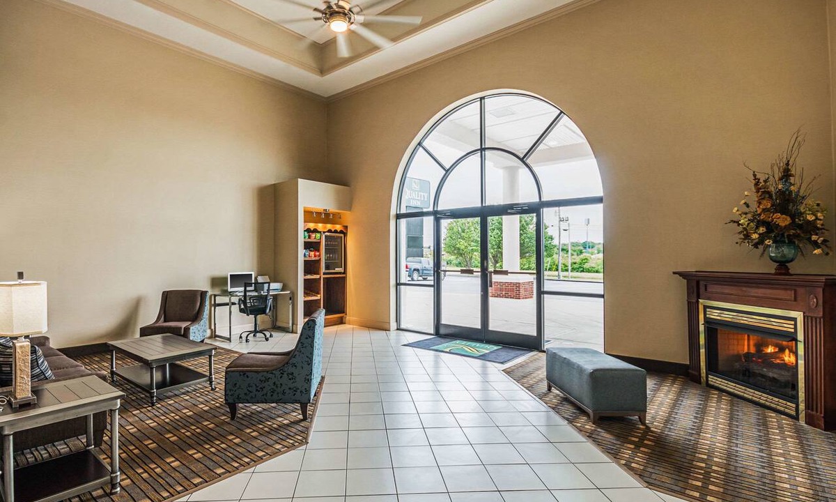 Berea Hotel | Quality Inn Berea