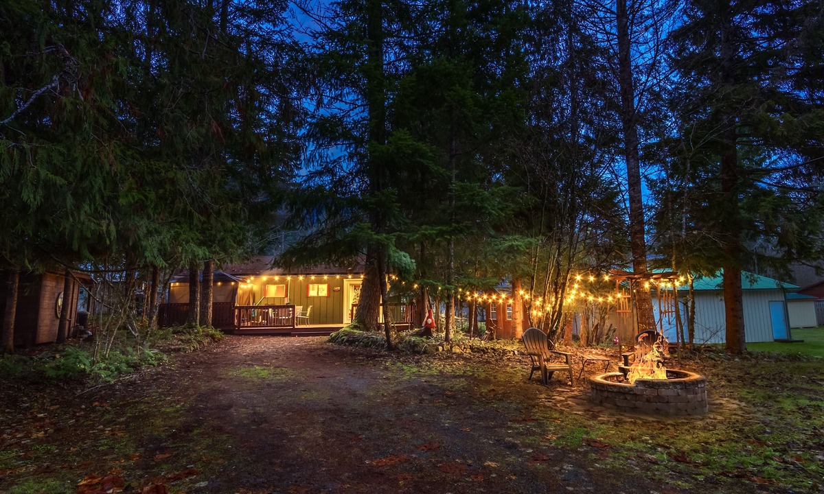 Packwood Cabin | Rainier Explorer-MRNP-Ski-Hottub