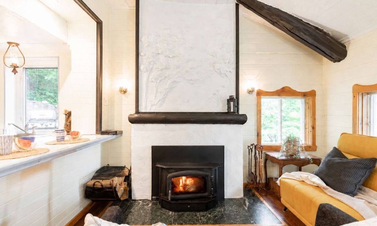 St-Adolphe-d'Howard House | Rustic charm, lake/beach access