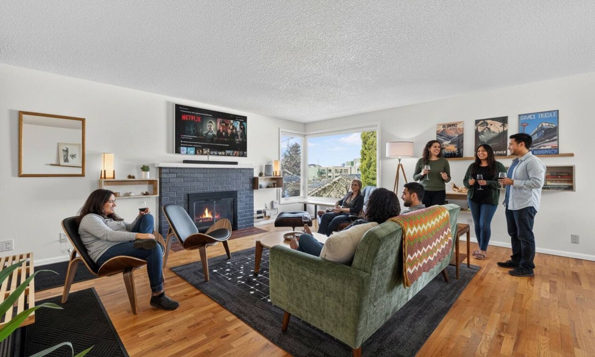 Rainier Valley House | Seattle Backyard Retreat | BBQ & Seward Park