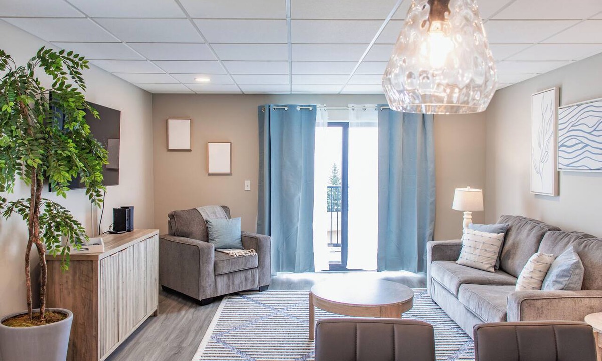 Downtown - Waterfront Apartment | Shore View Haven | In the Heart of Downtown