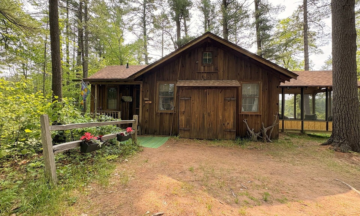 Boulder Junction Cabin | Singwakiki - Main Cabin on Nichols Lake
