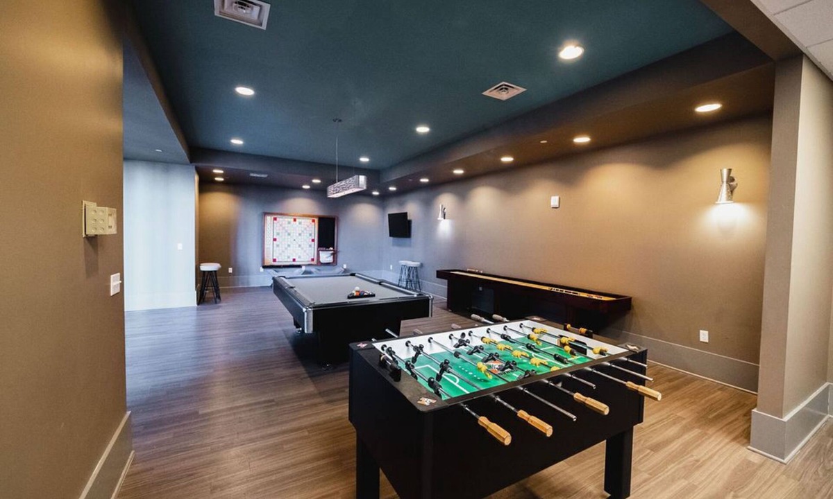 Downtown Springfield Apartment | Sleepover: Tasteful 1BD/1BA- Downtown Springfieldn