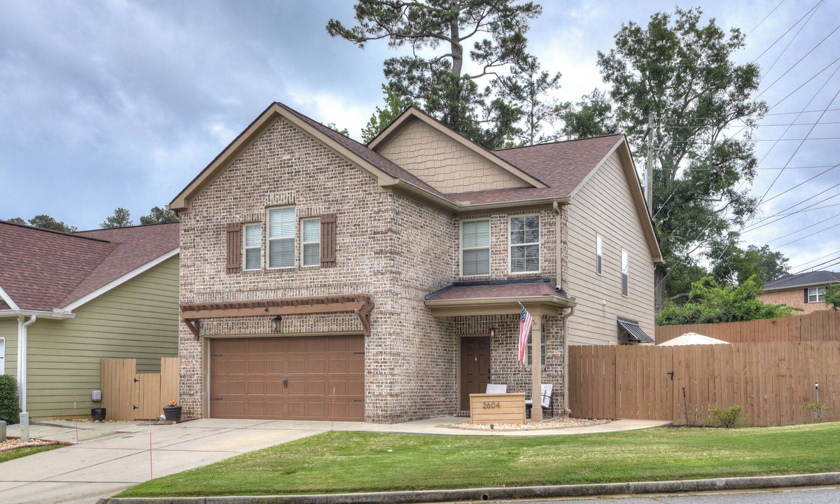 Augusta House | Spacious Masters Retreat w/Huge Private Backyard