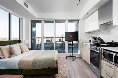 Garden District Apartment | Studio with Spacious Patio Downtown