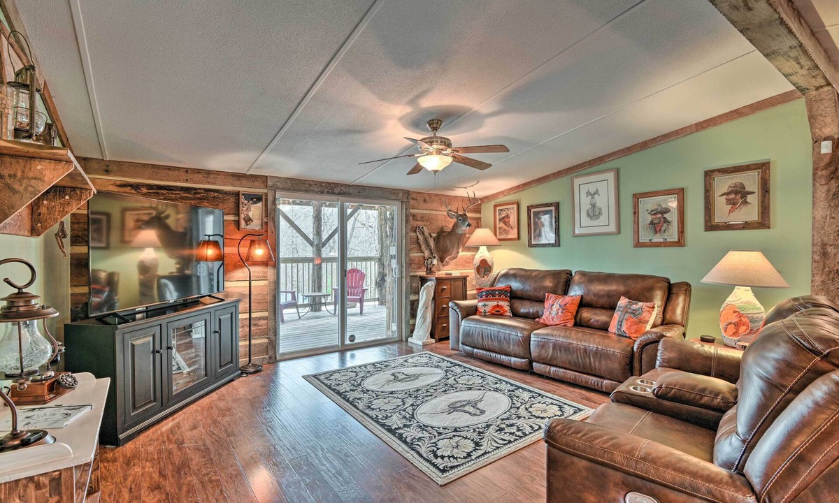 Greenbrier House | Tennessee Countryside Escape on 2 Acres!