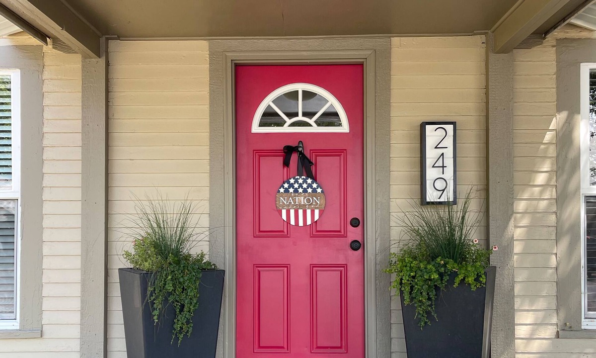Pilot Rock House | Under the Bluff Bungalow