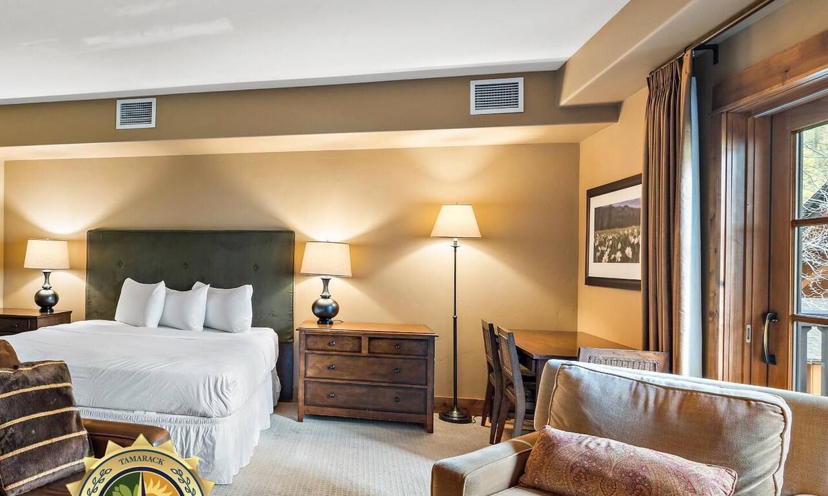 Tamarack Condo | Unique King Studio with Jet Tub