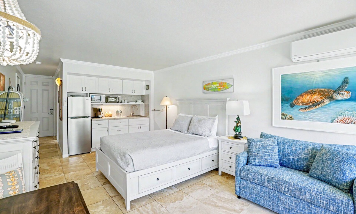 Wailua Apartment | Updated Islander Studio | Ground Floor Convenience