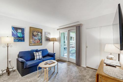 Elkhorn Village Apartment | Valley Gem Lower