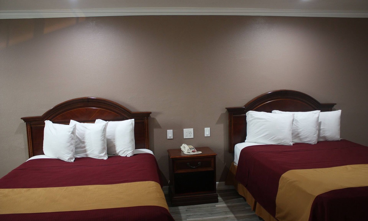 Benton Tract Hotel | Value Inn & Suites