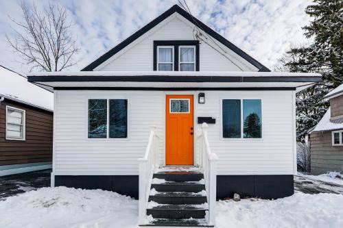 Eastside House | Walkable & Modern! Syracuse Home Near Campus