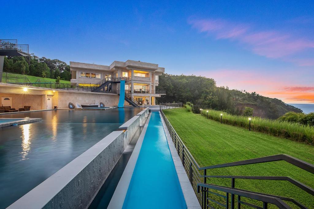 Ninole House | Waterfalling Estate