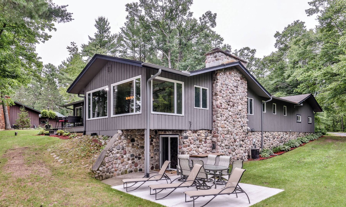 Boulder Junction House | Waterfront Upper Gresham Retreat Free Pontoon