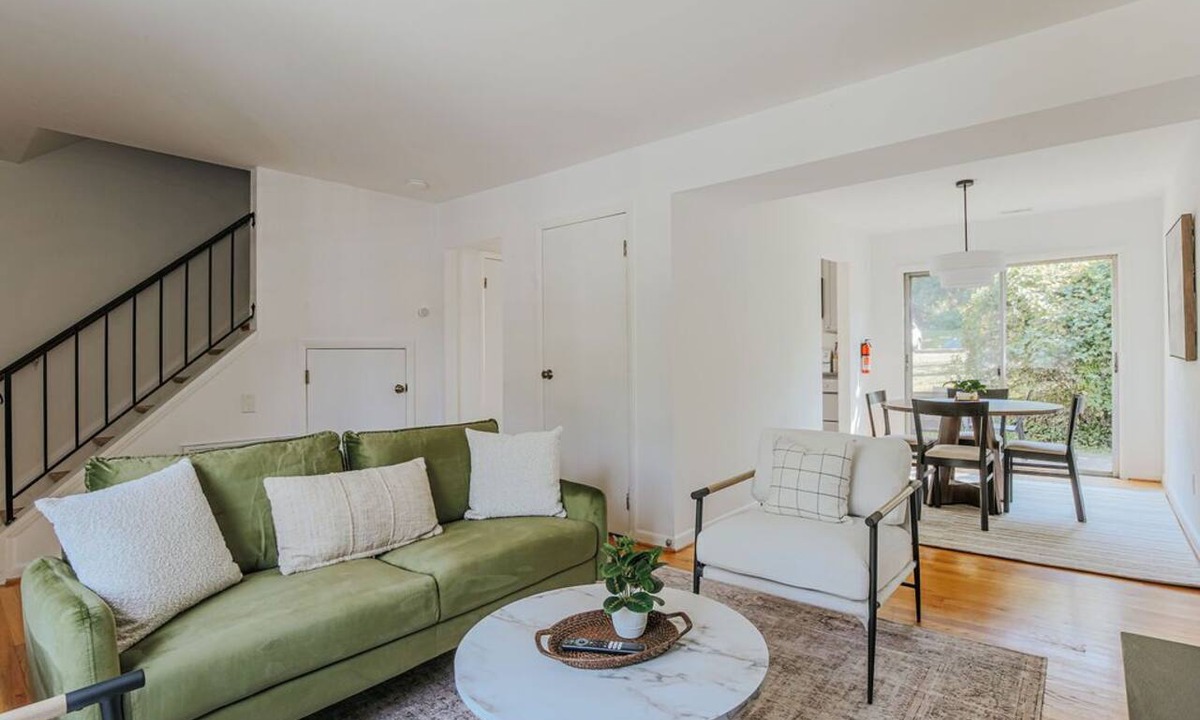 Jefferson Park Avenue House | Westerly Haven B: Long term lease available