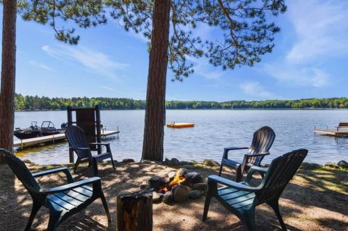 St Germain House | Whispering Waters Bayview Resort Cabin 4