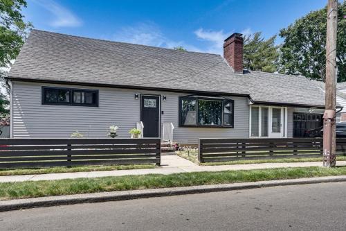 Baldwin Apartment | Work & Play in Baldwin! Cozy Apartment w/Grill