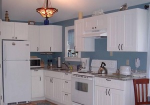 Beautiful Pine Point Cottage! in Pine Point