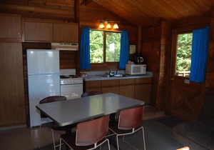 La Conner Camping Resort Cabin 8