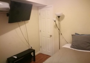 Private Bath. Central DC Room. B2. Washington