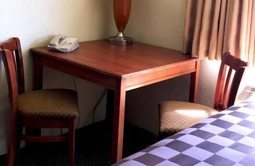 Kellogg House | 2 x 2 Double Beds Accommodations at FairBridge Inn & Suites Kellogg