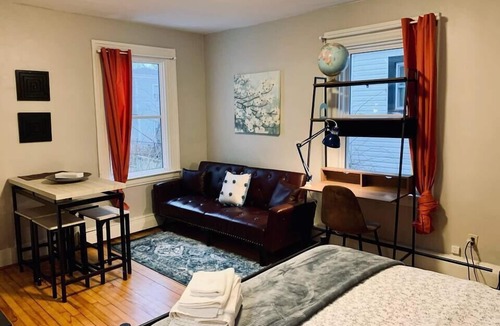 West End Apartment | 247 Work From Home Ready Apt in DT Halifax
