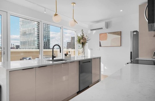 Greenpoint Apartment | 3 bed/3 bath with wraparound terrace near Wburg