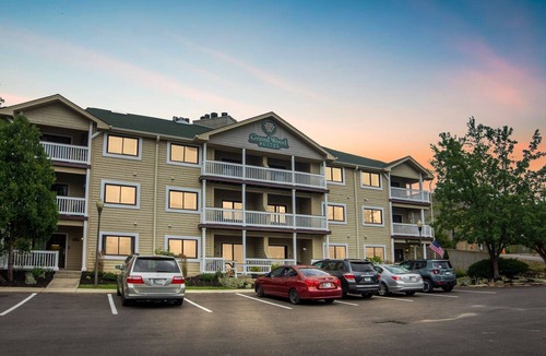 Nashville Condo | 3rd Floor Back Side Penthouse Suite - 306 by Grand Wood Suites