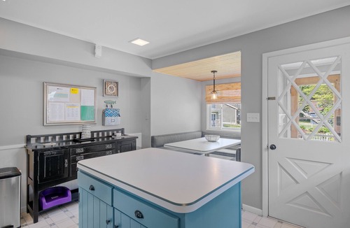 South Haven House | 4-Bed Cape Cod Steps Away from Kids' Corner, South Beach, & Downtown South Haven
