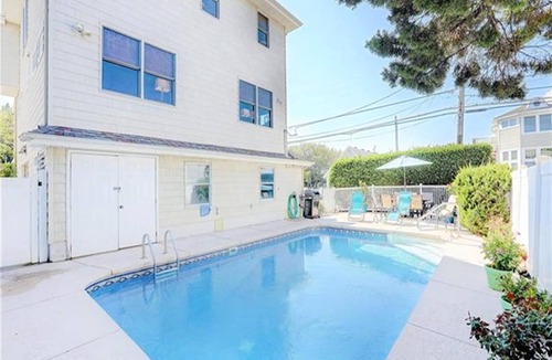 North Beach Haven House | 4 bedroom accommodation in Spray Beach
