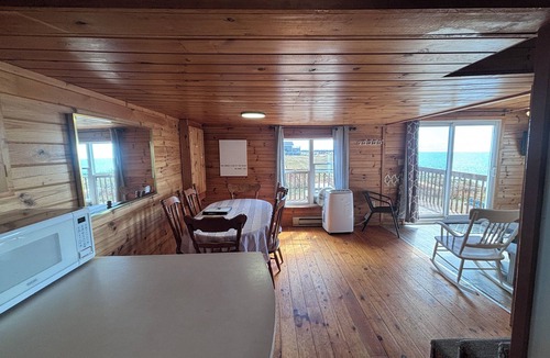 Borden-Carleton Cottage | 80 Oceanside Cottage