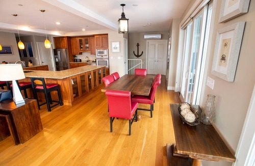 Kennebunk Condo | 84 Main