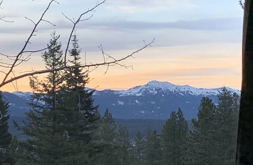 McCall House | A-frame escape with Payette Lake views and backdoor Forest access. Pet Friendly.