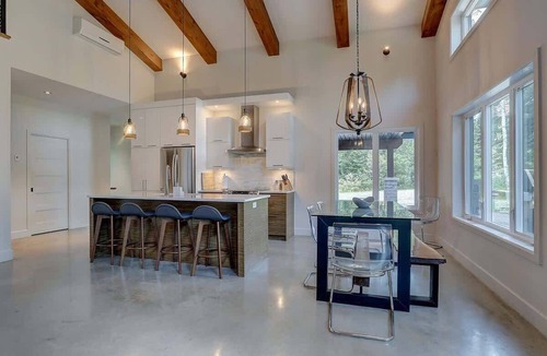 Stanstead Township Ski Chalet | Access to Lake Memphremagog - Spa - Canopé