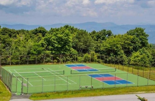 Banner Elk Condo | Adventure Awaits! Hike, ski, bike, golf & relax!