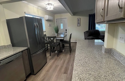 Algonac Apartment | Algonac, Great Place To Stay With Water Access To St. Clair River