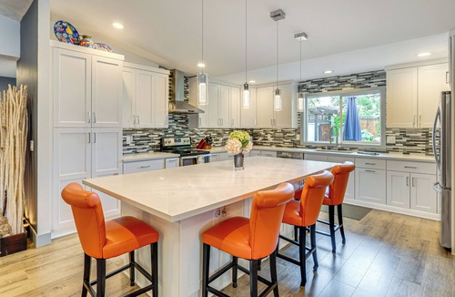 Silver Lake House | Amazing Outdoor Space! Everett Escape w/Hot Tub