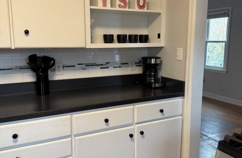 Ames House | Ames Stadium Stroll - Spacious 3 Bed/2 Bath Home