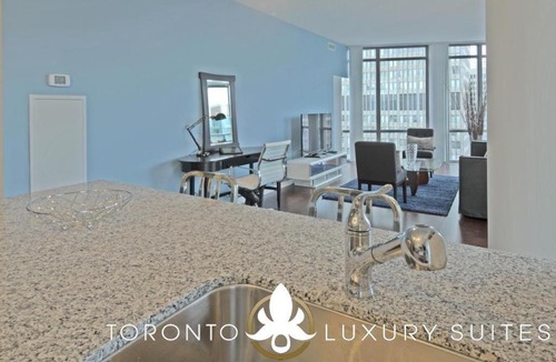 Bay Cloverhill Apartment | Amore - Luxury Executive Condo Bay and College