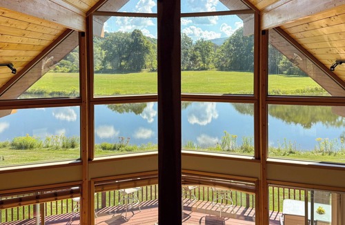 Cooperstown House | APPLE TREE POND | 13 Acres Near Dreams Park | Sleeps 10