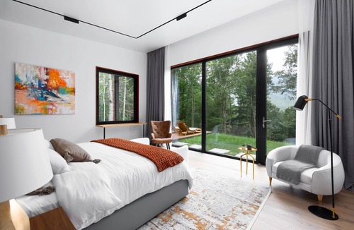 Jewett House | Architectural Modern House with Panoramic Mountain View